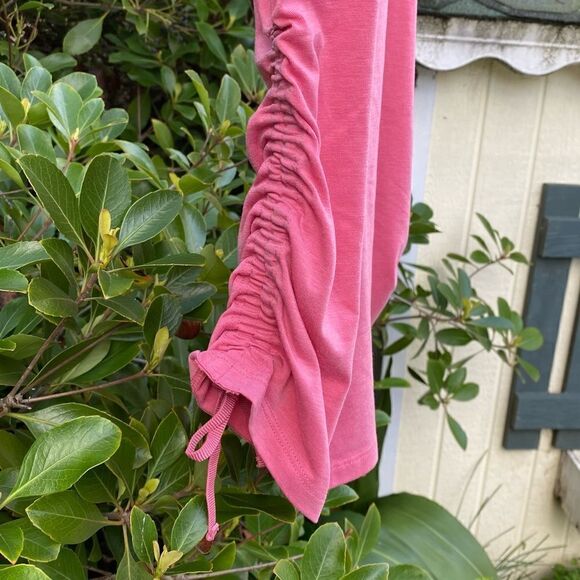 Athleta Athletic Workout Salmon Colored Tank Top Sz L EUC! - Picture 3 of 6